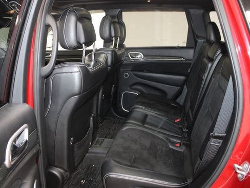 Used 2016 Jeep Grand Cherokee SRT w/ Trailer Tow Group IV AWD/4WD image 18
