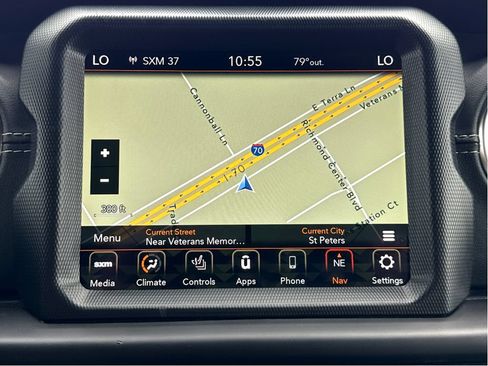Used 2022 Jeep Wrangler Unlimited Sahara w/ Cold Weather Group AWD/4WD image 21