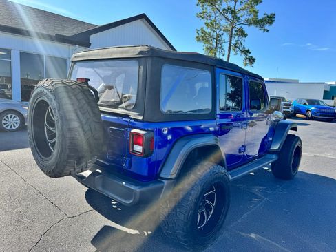 Used 2018 Jeep Wrangler Unlimited Sport AWD/4WD image 5