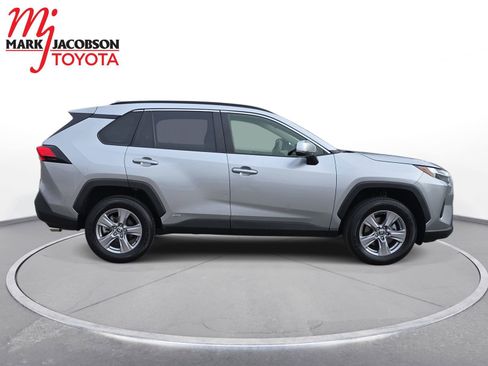 Used 2024 Toyota RAV4 XLE image 7