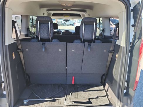 Used 2018 Ford Transit Connect XL image 18
