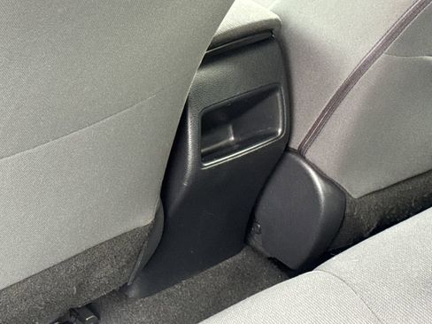 Used 2020 Toyota Corolla LE FWD image 36