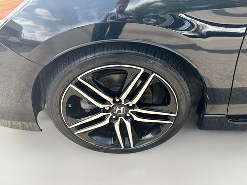 Used 2017 Honda Accord Sport Special Edition image 35