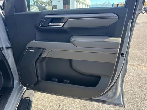 Certified 2025 Chevrolet Silverado 1500 ZR2 image 25