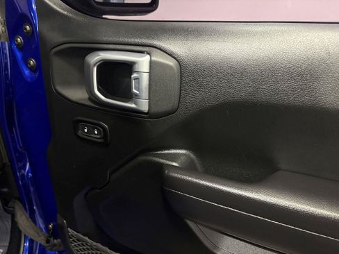 Used 2020 Jeep Wrangler Unlimited Sport S AWD/4WD image 41
