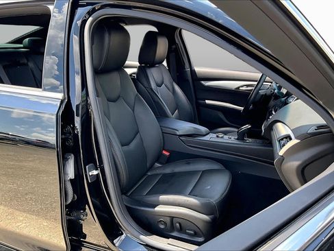 Used 2023 Cadillac CT5 Luxury RWD image 8