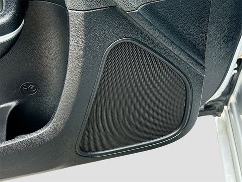 Used 2021 Chrysler 300 Touring w/ Sport Appearance Package image 19