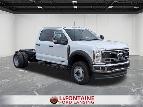 New 2025 Ford F550 4x4 Crew Cab image 7