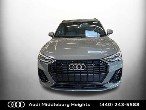 New 2025 Audi Q3 2.0T Premium image 8