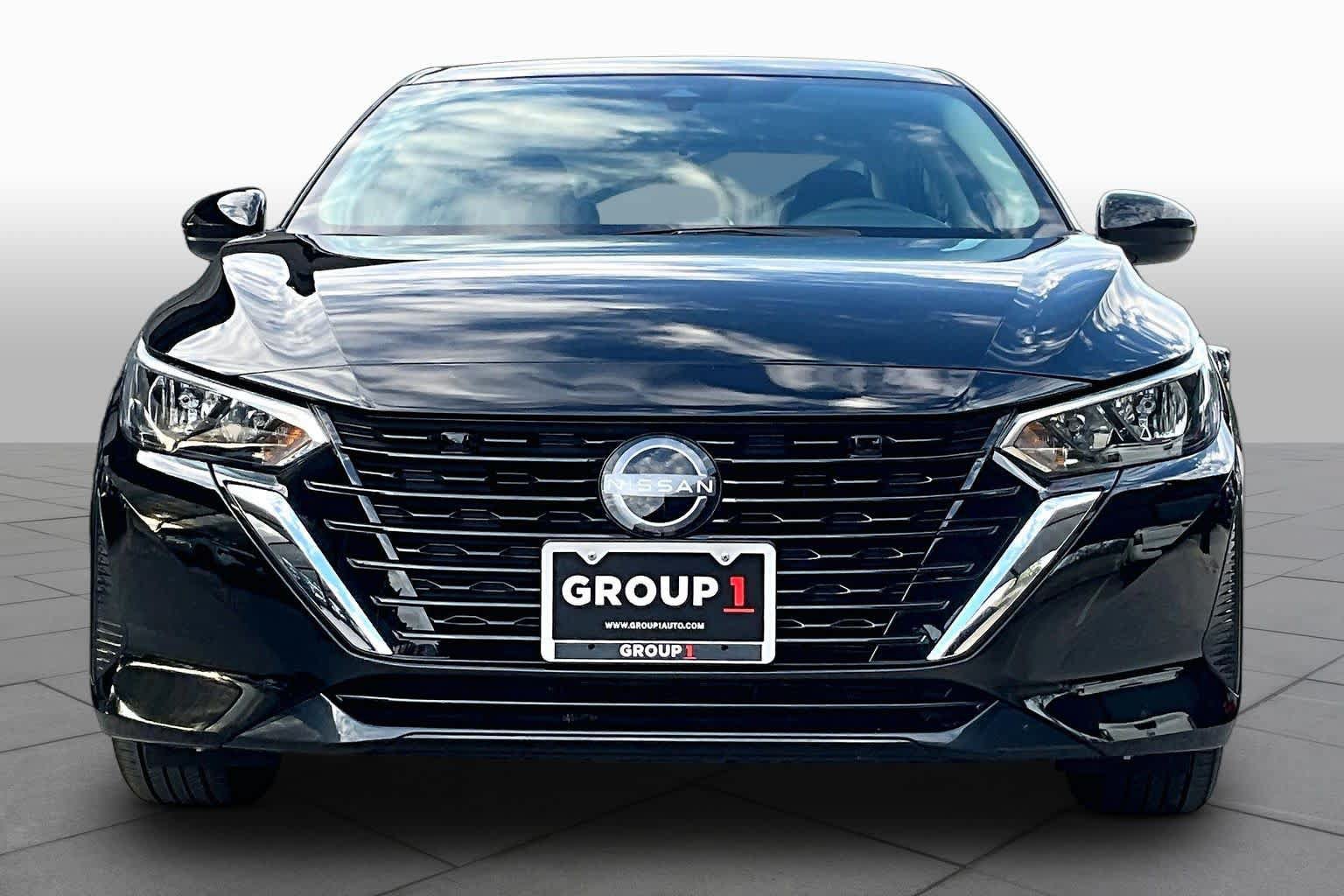 Used 2025 Nissan Sentra SV w/ All-Weather Package FWD image 3