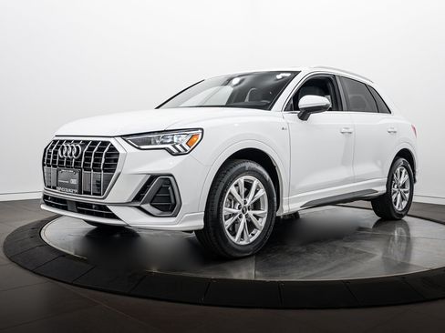 Used 2023 Audi Q3 2.0T Premium w/ Convenience Package AWD/4WD image 7