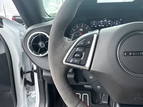 Used 2022 Chevrolet Camaro ZL1 RWD image 19