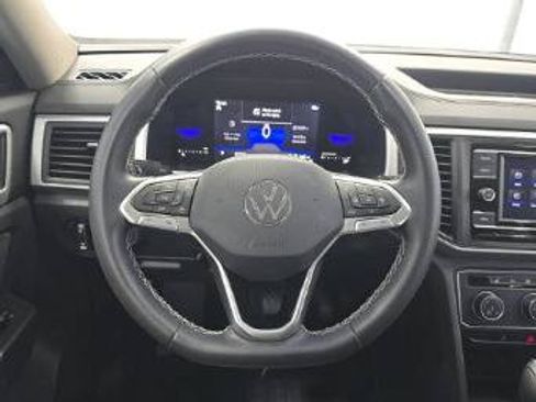 Used 2022 Volkswagen Atlas SE FWD image 16