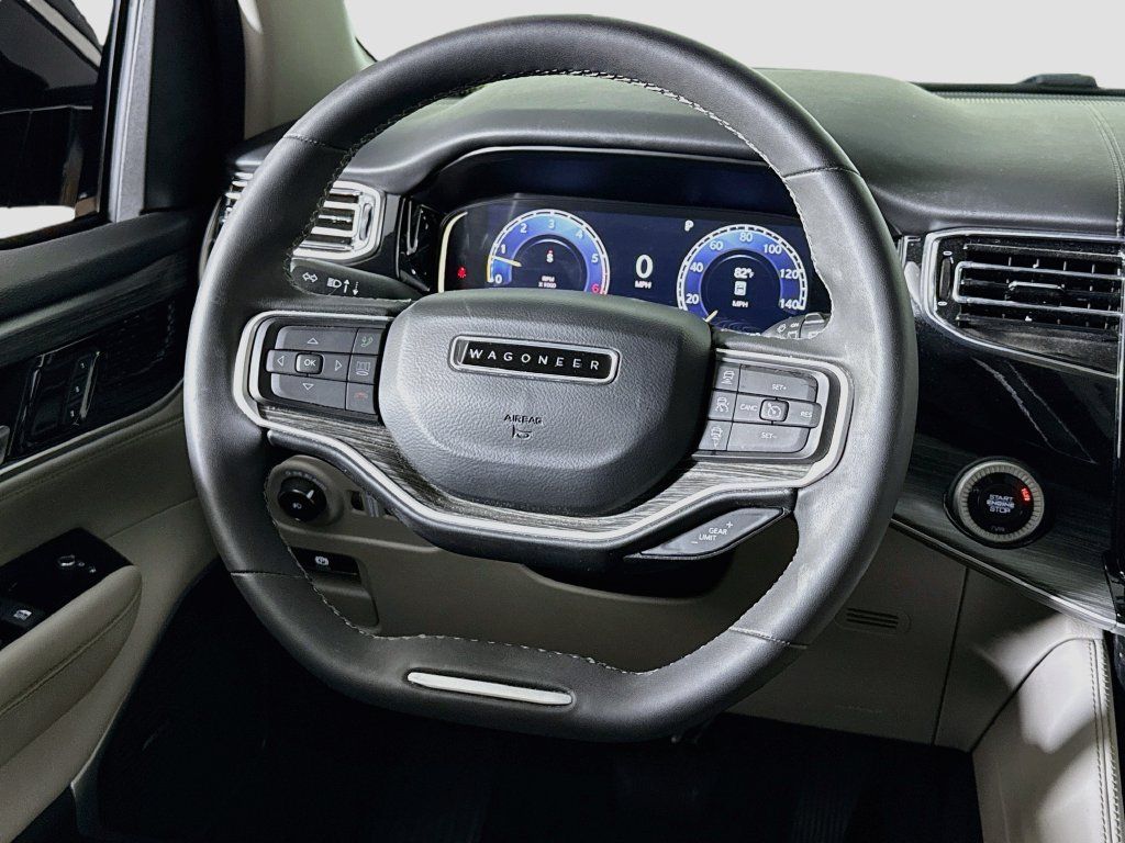 Used 2023 Jeep Wagoneer Series III w/ Convenience Group I RWD image 10
