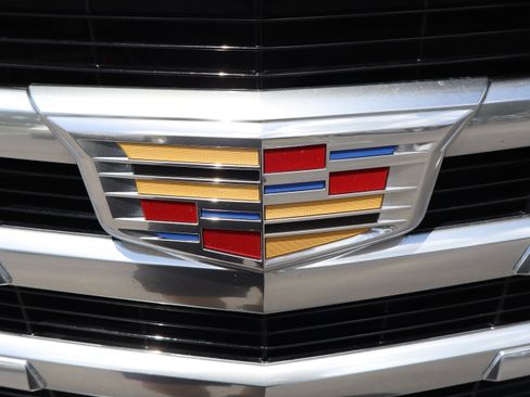 Used 2017 Cadillac Escalade Premium Luxury RWD image 49