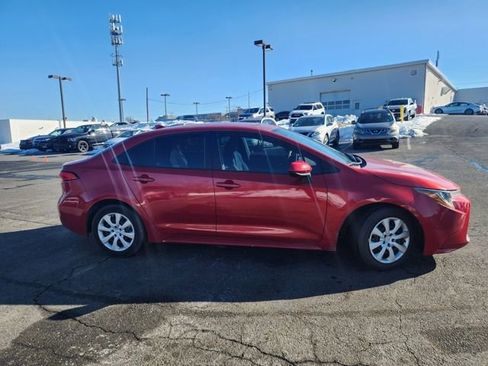 Used 2020 Toyota Corolla LE image 6