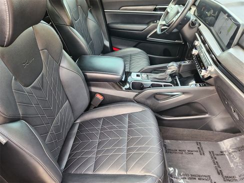 Used 2023 Kia Telluride EX X-Line image 13