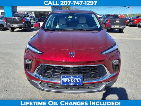 Used 2024 Buick Encore GX Preferred w/ Comfort Package image 2