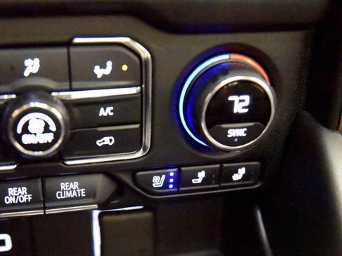 Used 2021 Chevrolet Tahoe High Country image 27