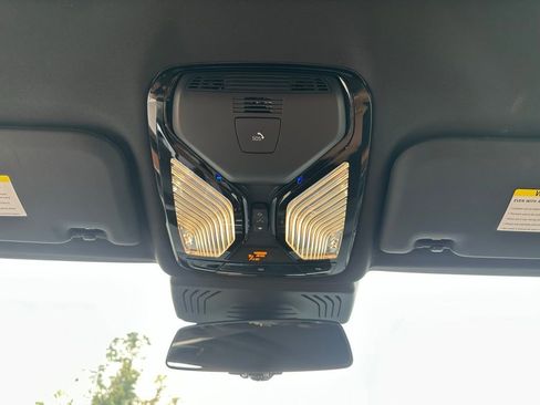 Certified 2024 BMW X3 xDrive30i w/ Premium Package image 18