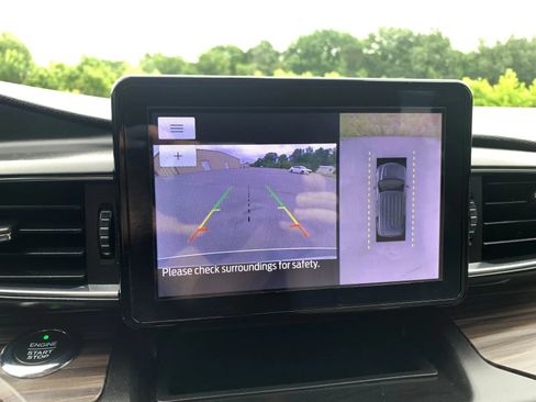 Used 2020 Ford Explorer Limited w/ Class III Trailer Tow Package RWD image 16