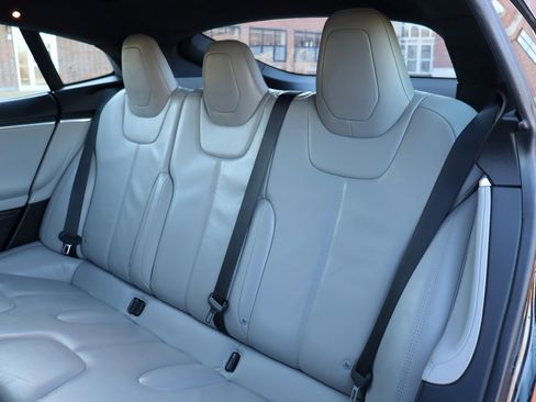 Used 2016 Tesla Model S 85D image 15