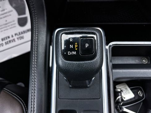 Used 2022 Nissan Pathfinder Platinum w/ Cargo Package image 28