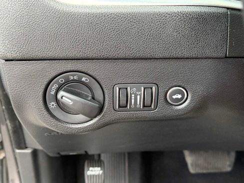 Certified 2021 Dodge Charger SXT w/ Leather Interior Group RWD image 15