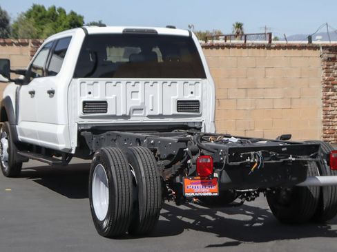 Used 2023 Ford F550 2WD Crew Cab Super Duty image 6