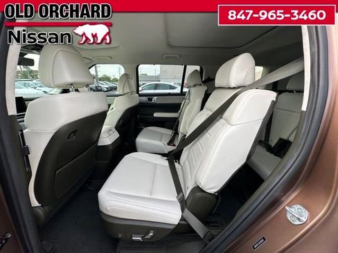 Used 2025 Hyundai Santa Fe Calligraphy AWD/4WD image 14