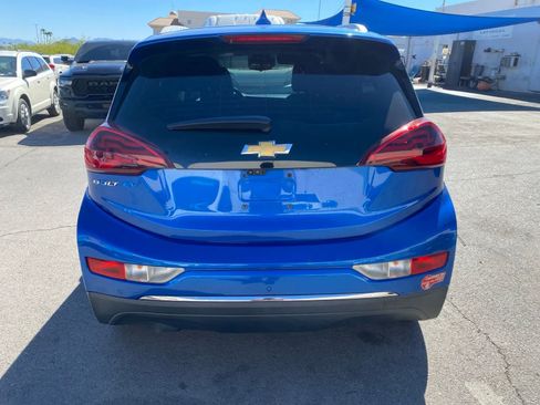 Used 2017 Chevrolet Bolt Premier w/ Driver Confidence II Package FWD image 7