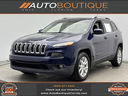 Used 2018 Jeep Cherokee Latitude Plus w/ Comfort/Convenience Group