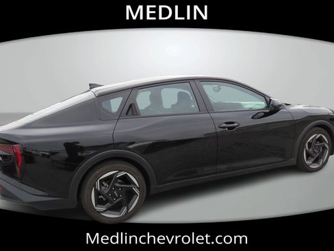 Used 2025 Kia K4 EX image 6