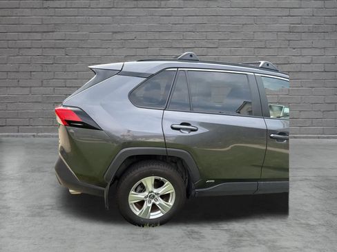 Used 2020 Toyota RAV4 XLE w/ Convenience Package AWD/4WD image 12