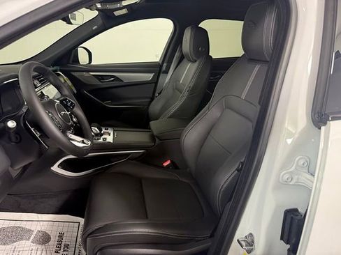Certified 2026 Jaguar F-PACE R-Dynamic S AWD/4WD image 13