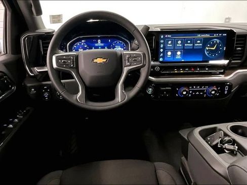 Used 2026 Chevrolet Silverado 1500 LT AWD/4WD image 6