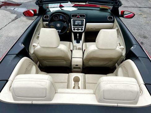 Used 2015 Volkswagen Eos Komfort image 30