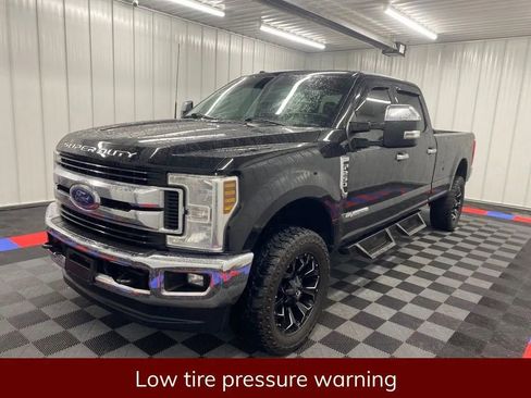 Used 2018 Ford F250 XLT w/ XLT Value Package image 7