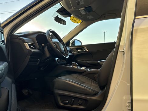 Used 2022 Mitsubishi Outlander SE image 9