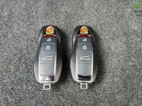 Used 2024 Porsche Macan AWD/4WD image 59