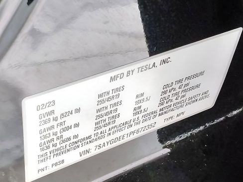Used 2023 Tesla Model Y Long Range AWD/4WD image 16