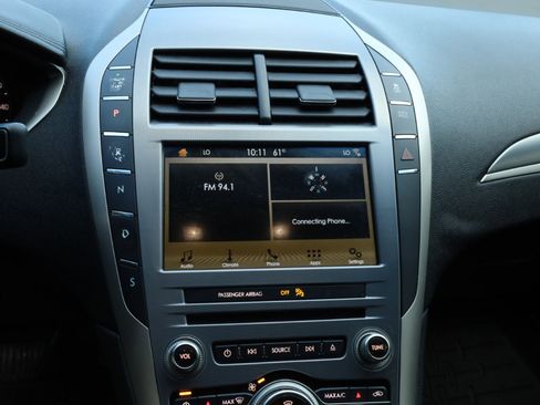 Used 2017 Lincoln MKZ Premiere image 27