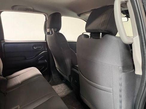 Used 2024 Nissan Frontier SV AWD/4WD image 14