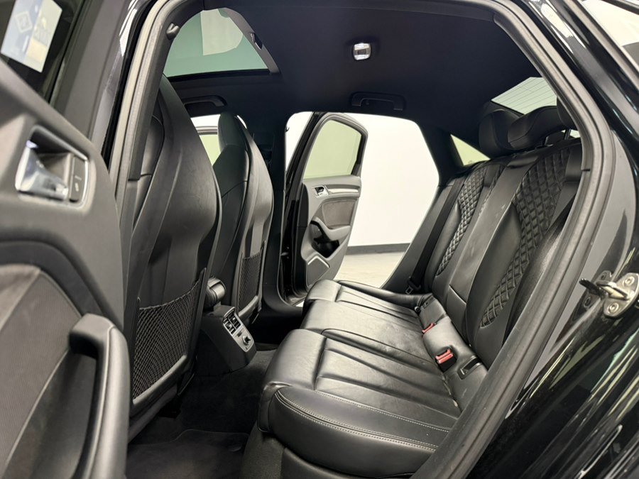 Used 2018 Audi RS 3 w/ Technology Package AWD/4WD image 34