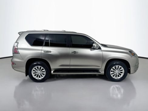 Used 2023 Lexus GX 460 Premium w/ Premium Package AWD/4WD image 8