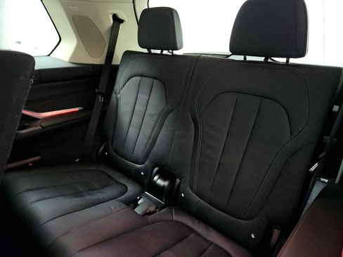 Used 2019 BMW X7 xDrive40i w/ Premium Package AWD/4WD image 31