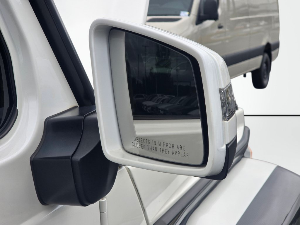 Used 2018 Mercedes-Benz G 550 Squared image 34