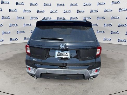 Used 2025 Honda Passport Black Edition image 6