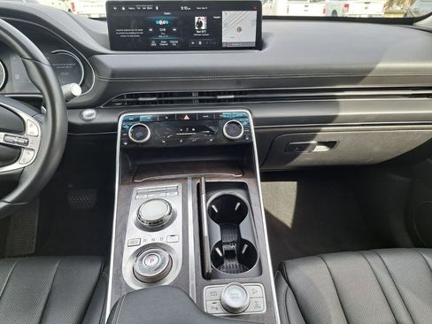 Used 2024 Genesis GV80 2.5T image 22