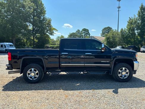 Used 2016 GMC Sierra 2500 SLT w/ Duramax Plus Package AWD/4WD image 5